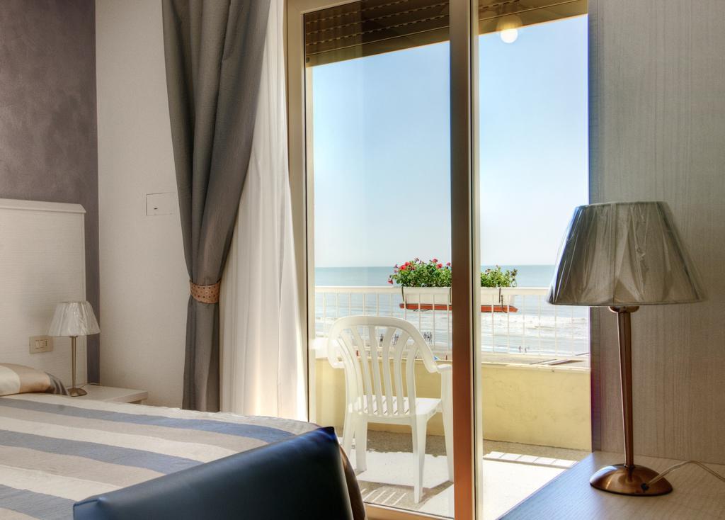 Hotel Telenia Lido di Jesolo Eksteriør bilde
